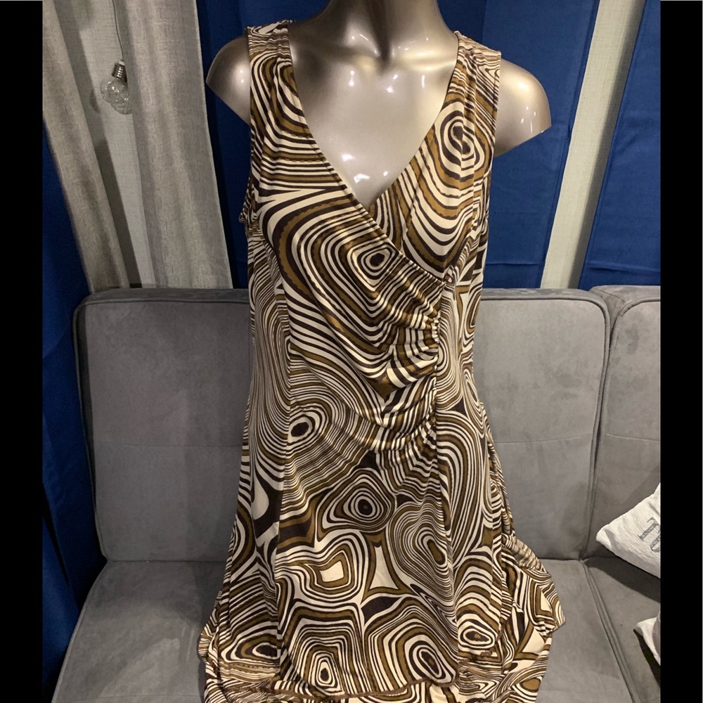 Super cute Maxi dress!!